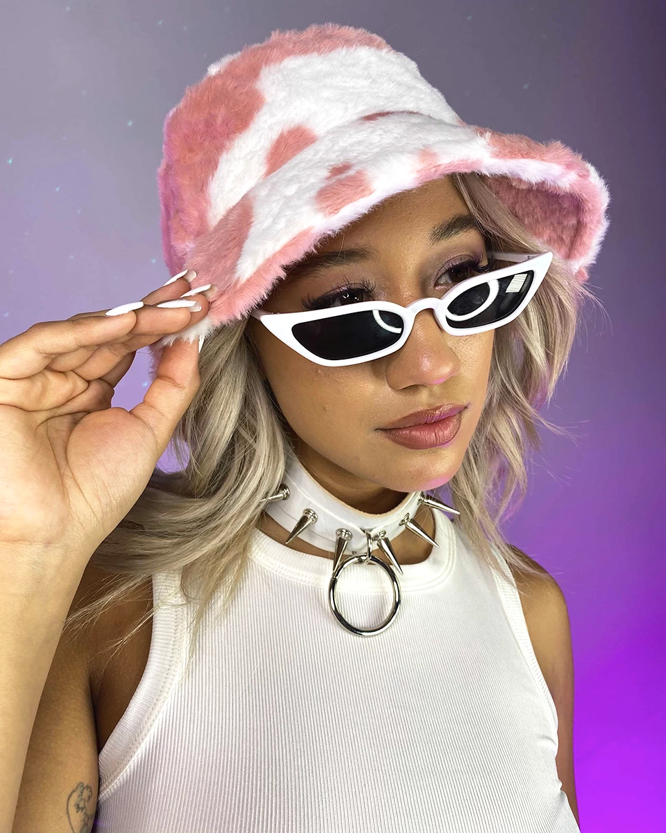 AE Milk And Honey Furry Bucket Hat 6 AE Milk And Honey Furry Bucket Hat - Image 4