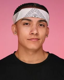 AE Basic Paisley Face Bandanna Mask -ravewonder shop 56 dbffa779 23e3 47d9 8b0b 93676aa54f56