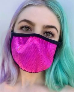 Elizabeth Fuchsia Fury Velvet Face Mask