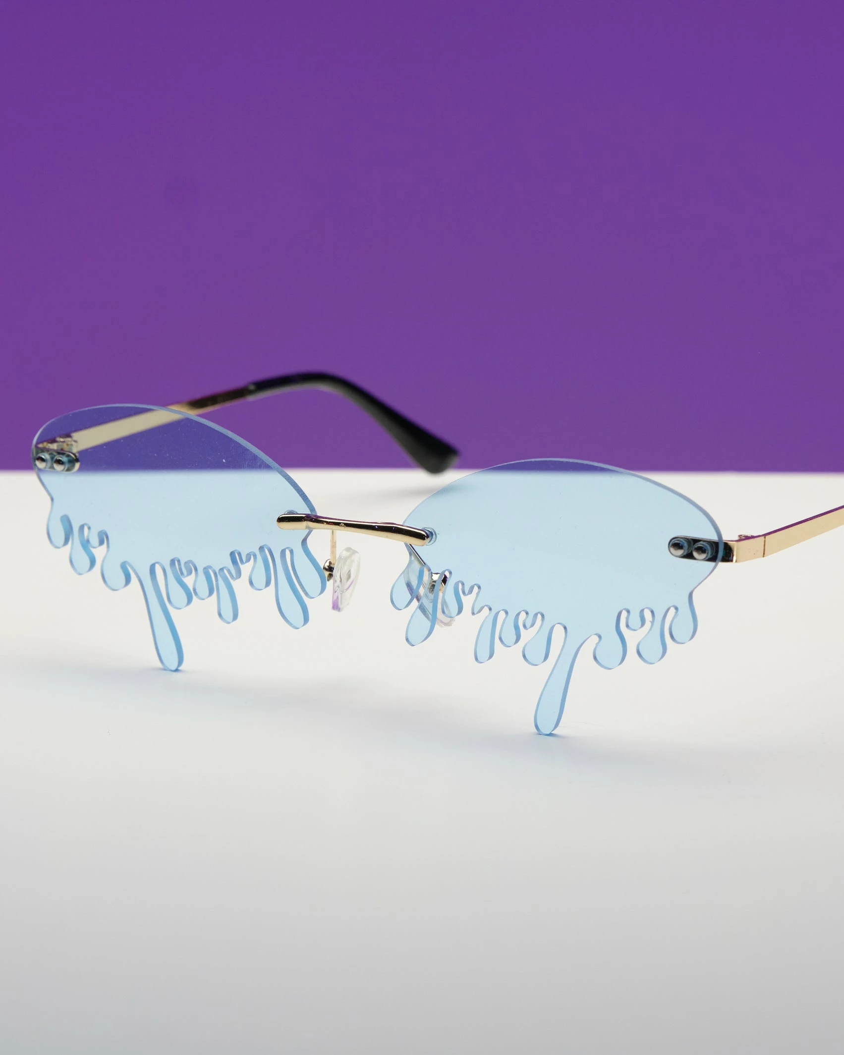 AE Melt Into You Sunglasses 6 AE Melt Into You Sunglasses - Image 4