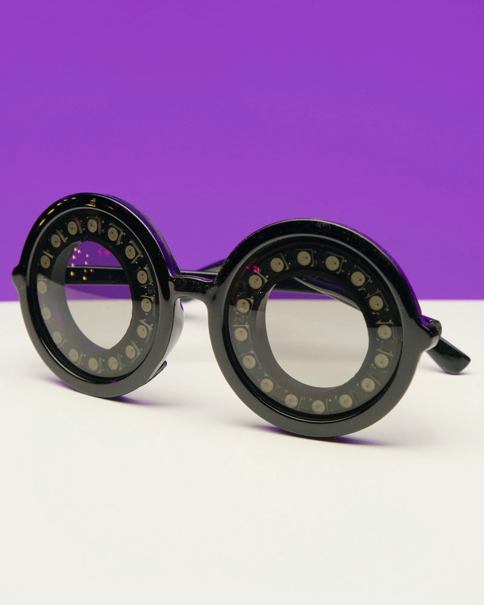 GloFX Pixel Pro LED Glasses 4 GloFX Pixel Pro LED Glasses - Image 2