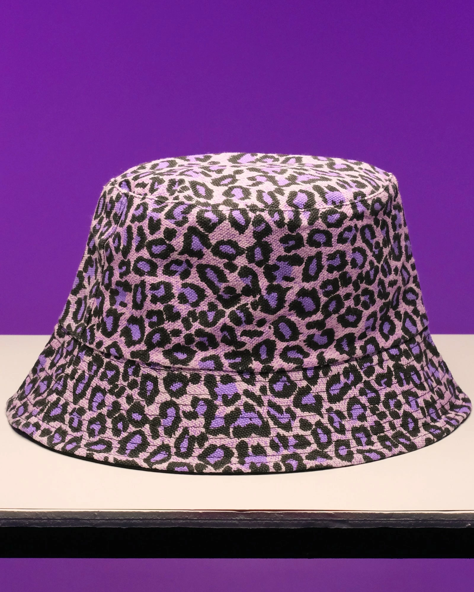 AE Cheetah Reversible Bucket Hat 5 AE Cheetah Reversible Bucket Hat - Image 3