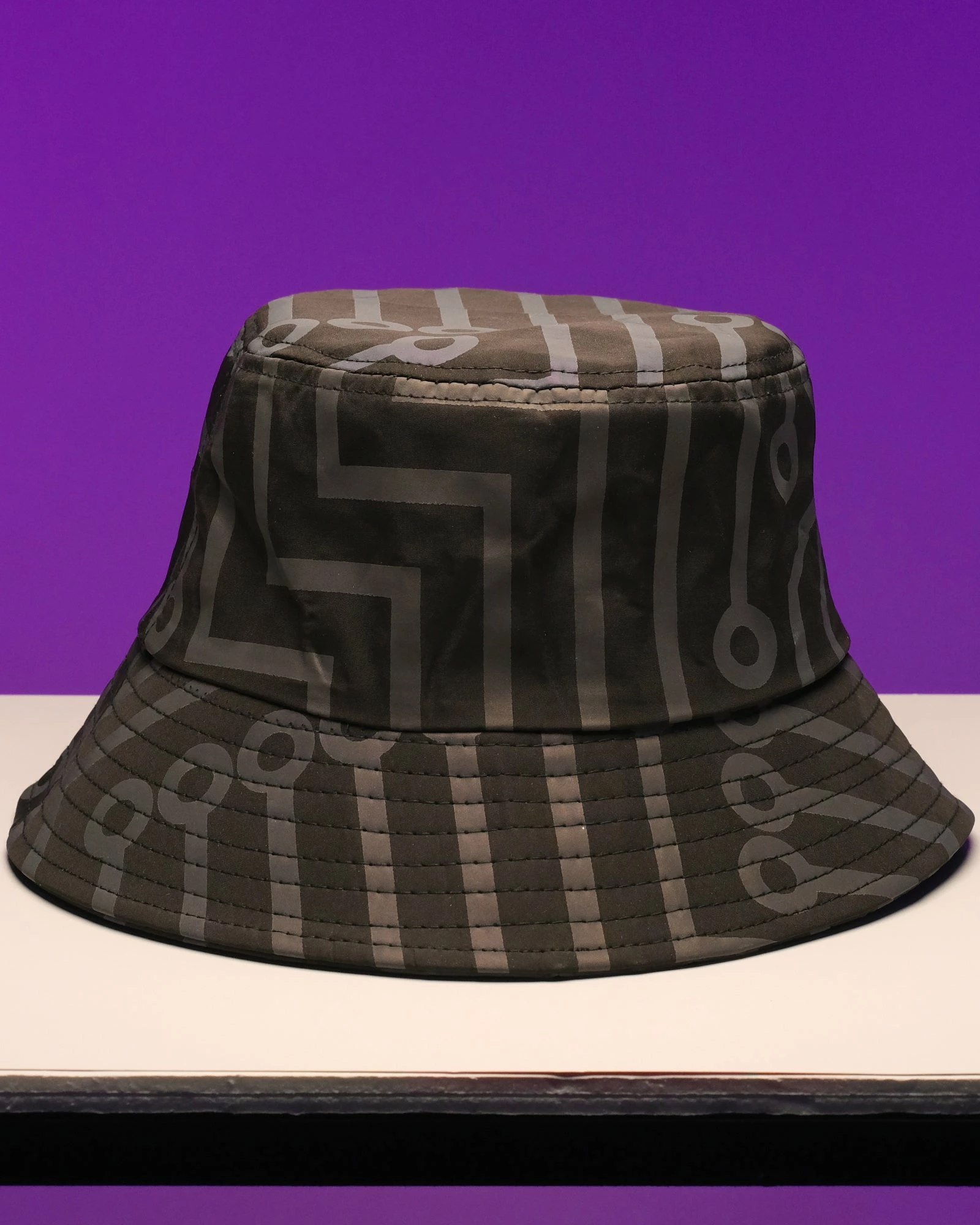 AE Geo Flash Reflective Bucket Hat 4 AE Geo Flash Reflective Bucket Hat - Image 2