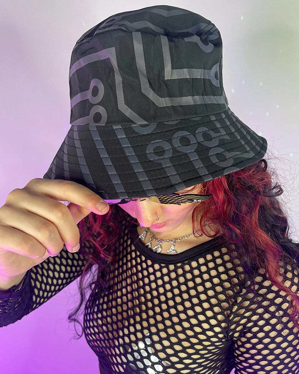 AE Geo Flash Reflective Bucket Hat 8 AE Geo Flash Reflective Bucket Hat - Image 6